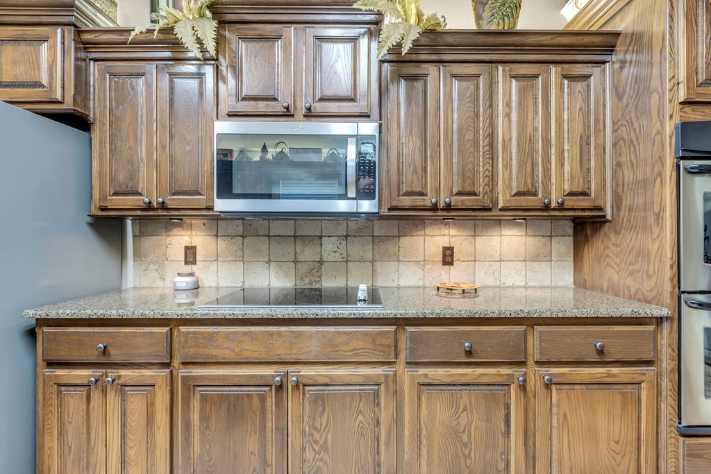 1518 Pecan Place Property Photo 9