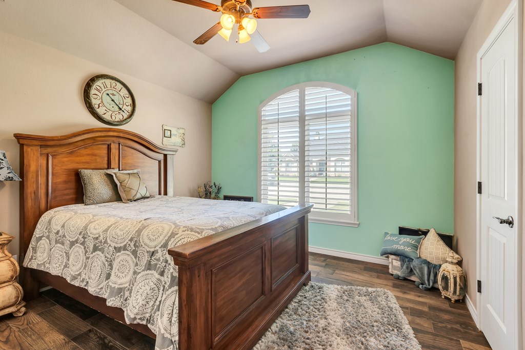1518 Pecan Place Property Photo 12