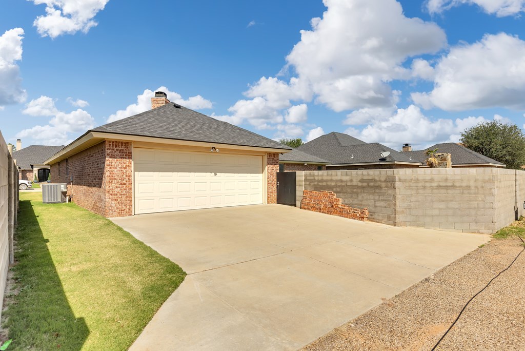 1518 Pecan Place Property Photo 23