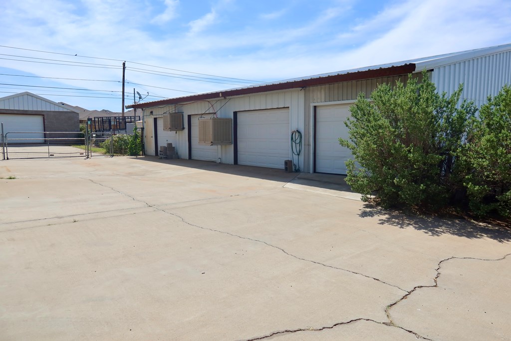 5904 Ector Ave Property Photo 35