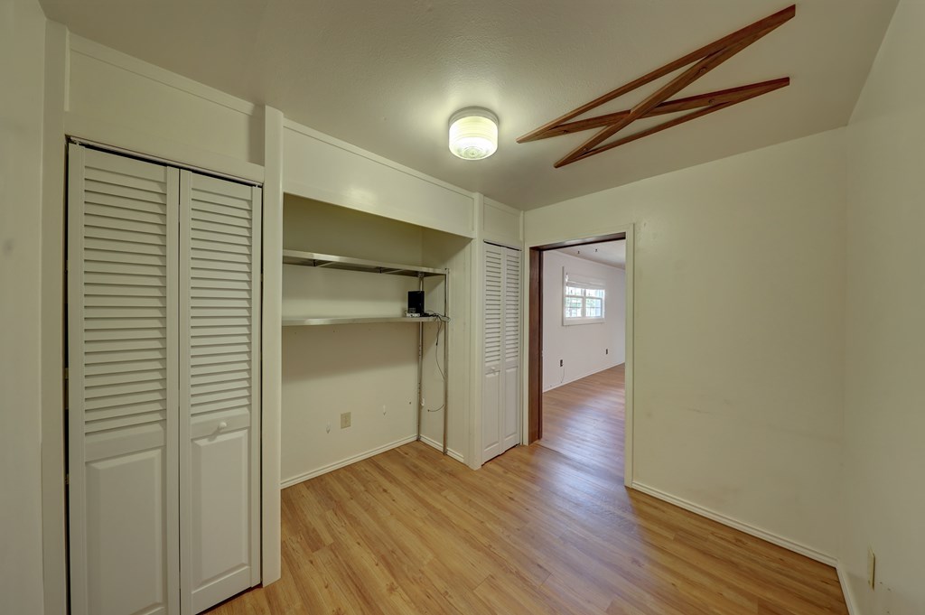 205 Lamar St. Property Photo 14