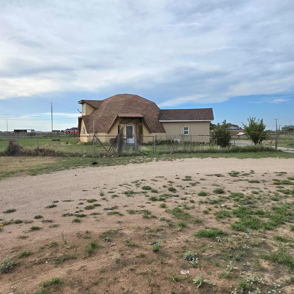 9524 W April Property Photo 1