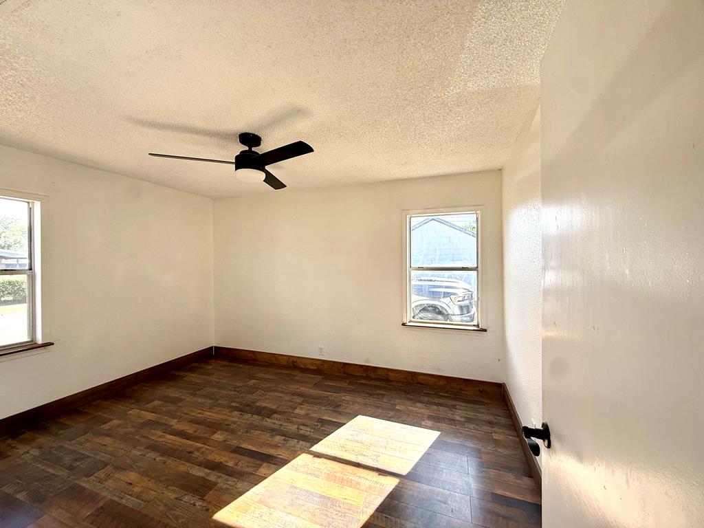 801 Ne 5th Property Photo 15