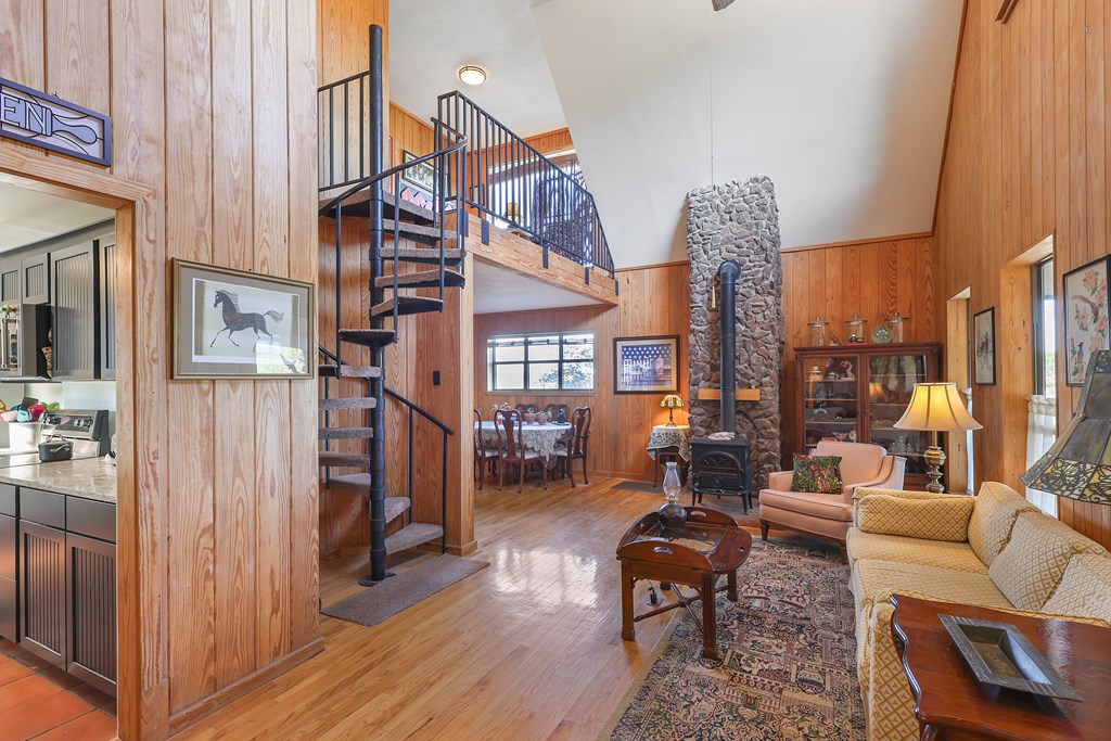 408 Pinon Property Photo 2