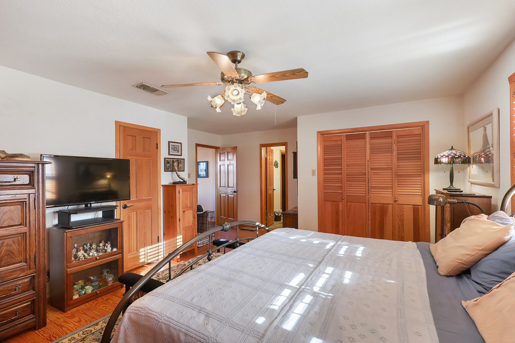 408 Pinon Property Photo 8