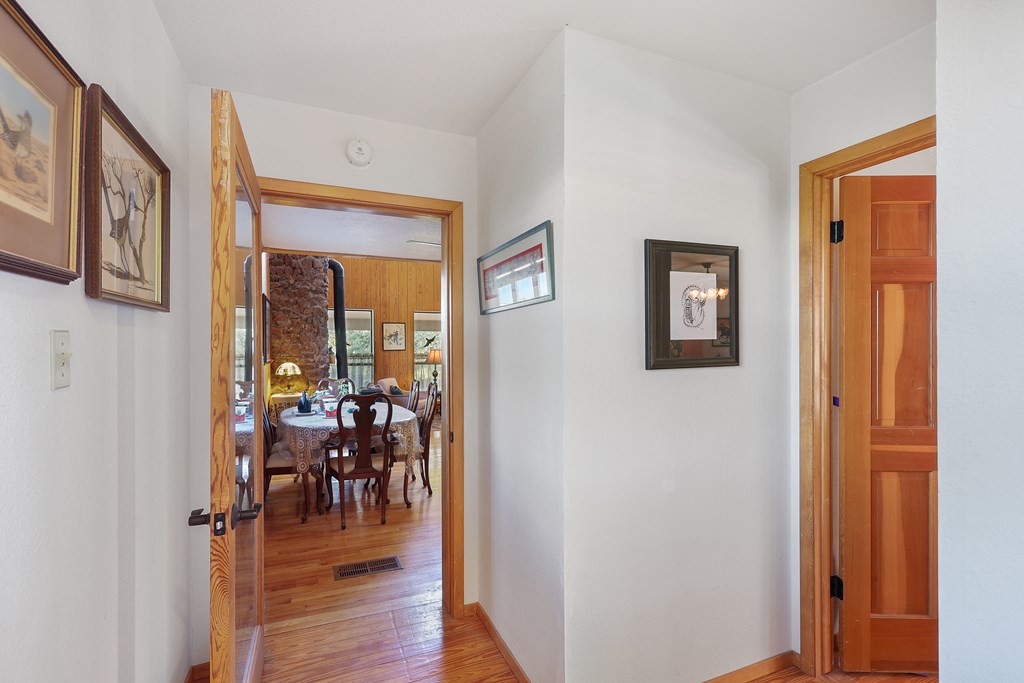 408 Pinon Property Photo 13