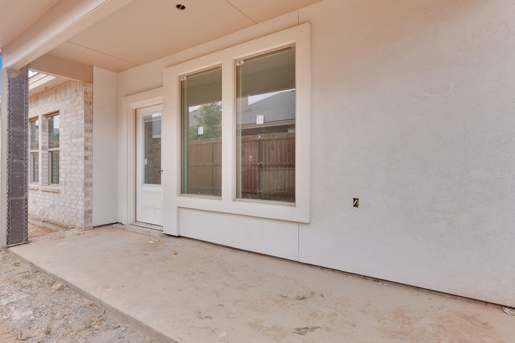 8629 Pamplona Pl Property Photo 27