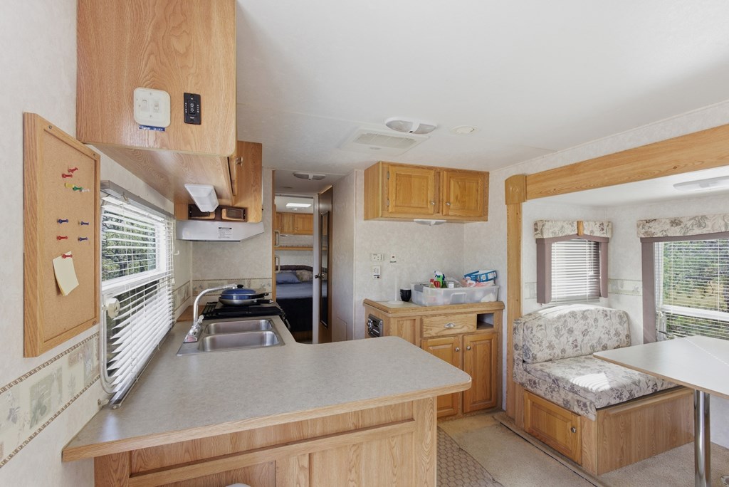 210 Yellow Knife Trail Property Photo 21