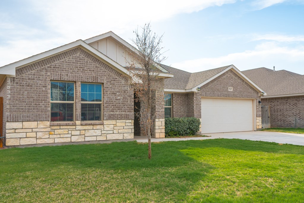 7117 Casari Property Photo 3