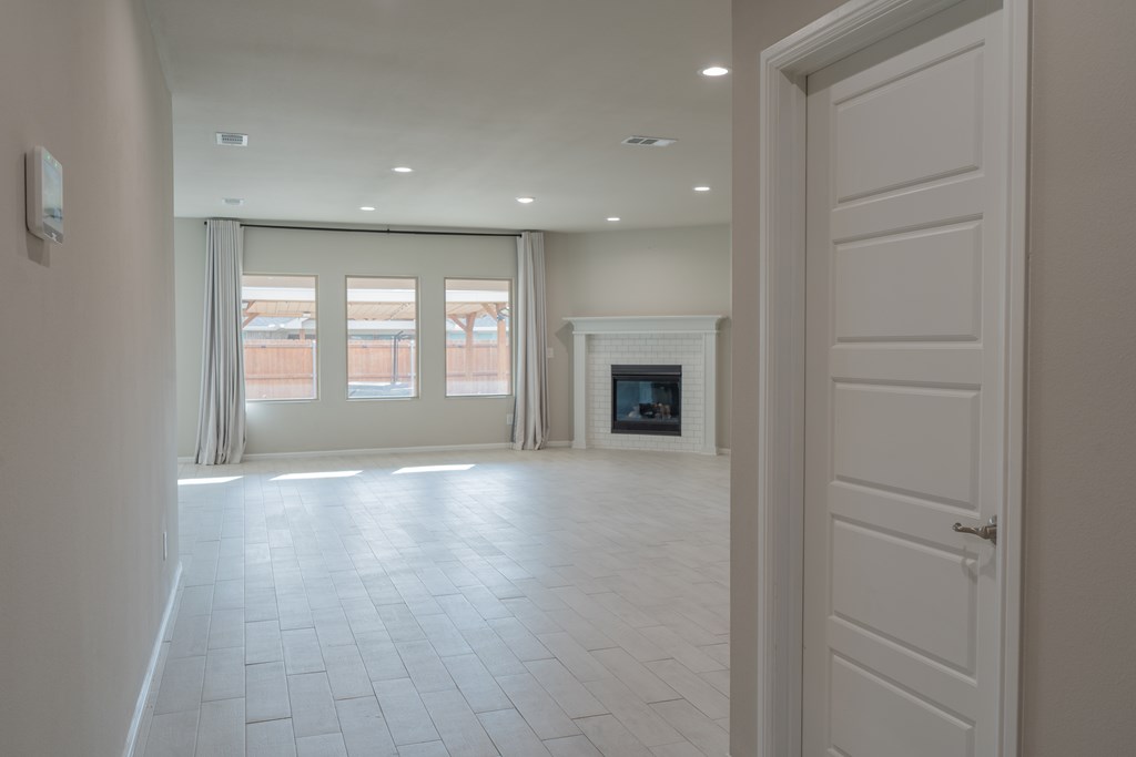 7117 Casari Property Photo 4
