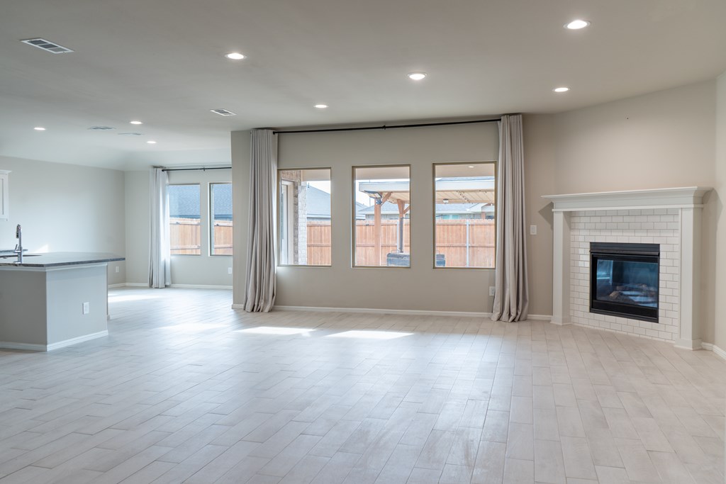 7117 Casari Property Photo 5