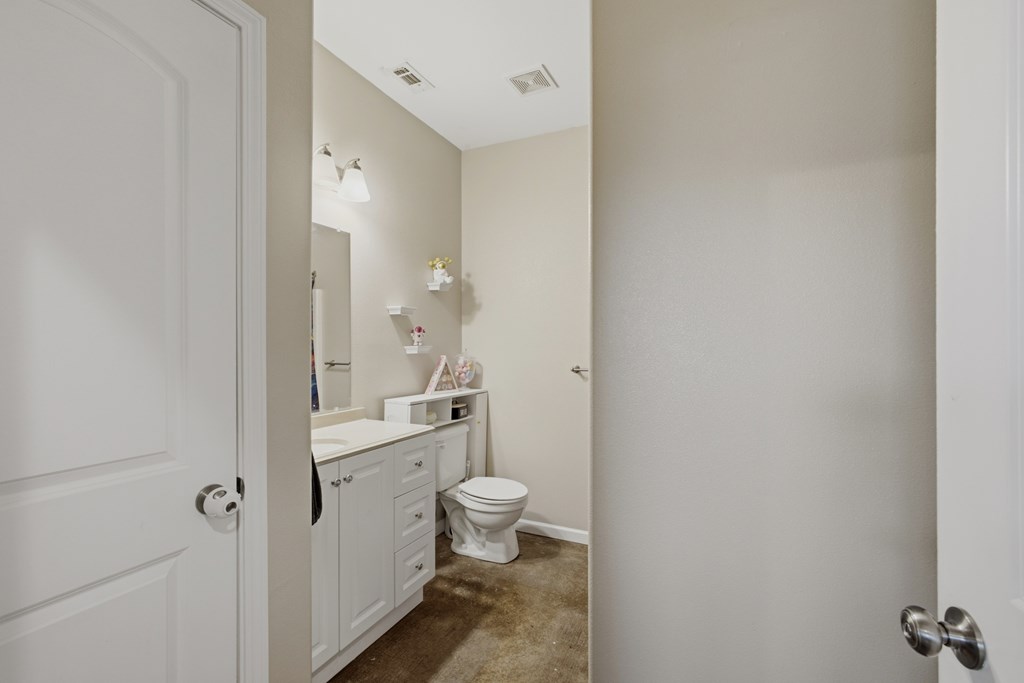 1601 W Uvalde Property Photo 15