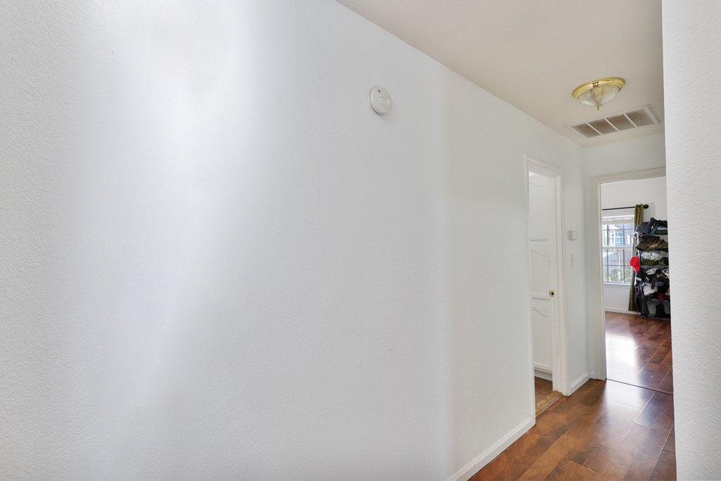 1006 W Del Rio St Property Photo 10