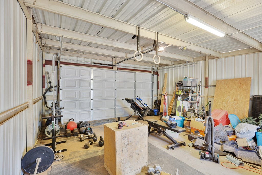 1006 W Del Rio St Property Photo 22