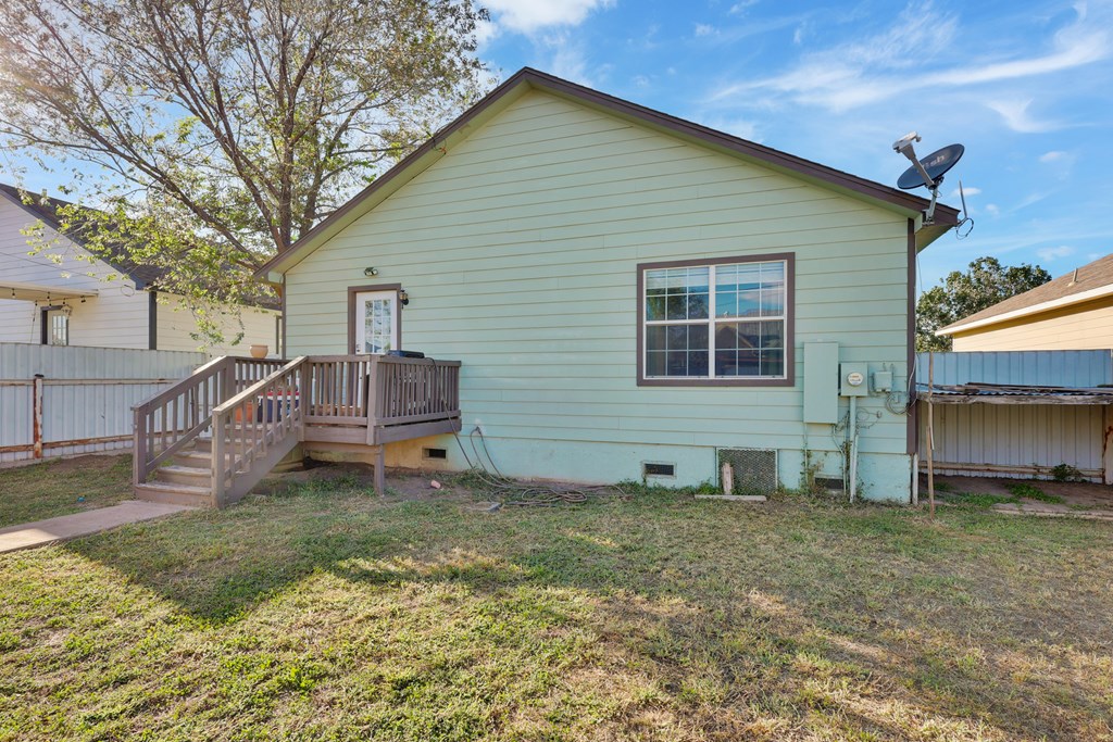 1006 W Del Rio St Property Photo 28