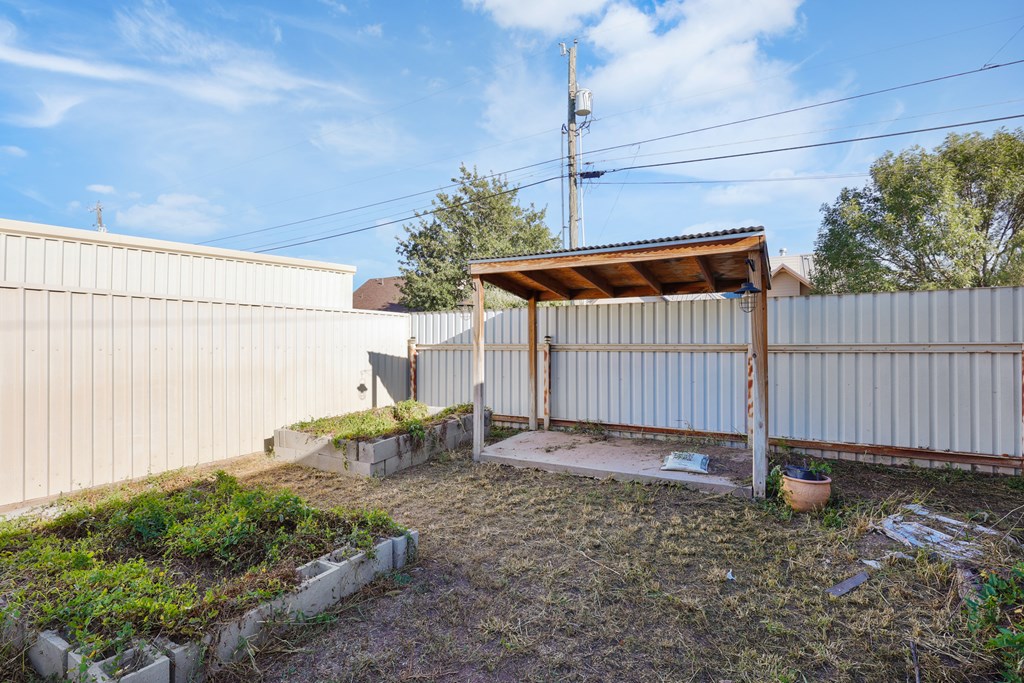 1006 W Del Rio St Property Photo 29