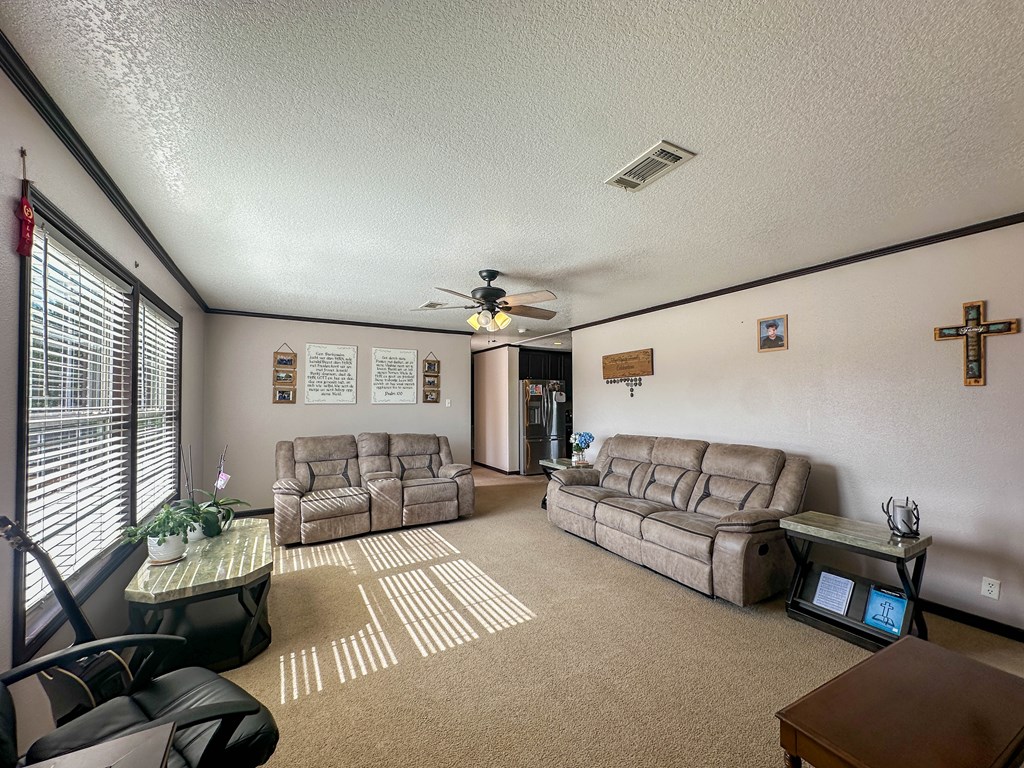 121 County Rd 209-b Property Photo 6