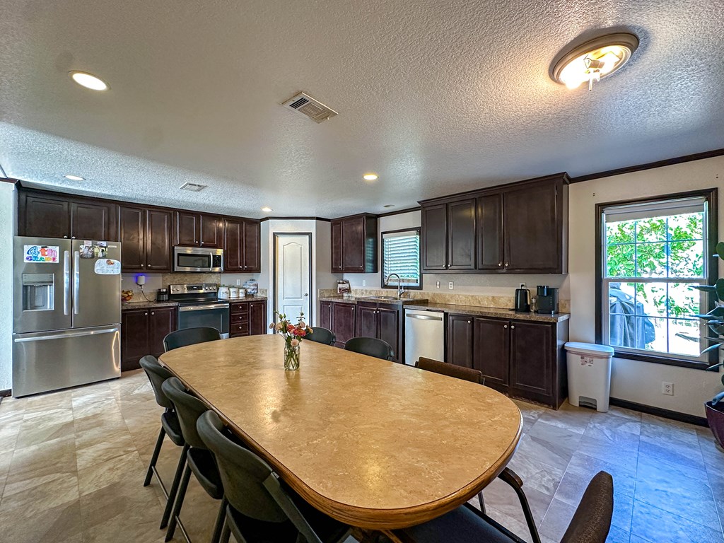 121 County Rd 209-b Property Photo 8