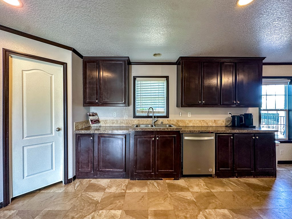 121 County Rd 209-b Property Photo 10