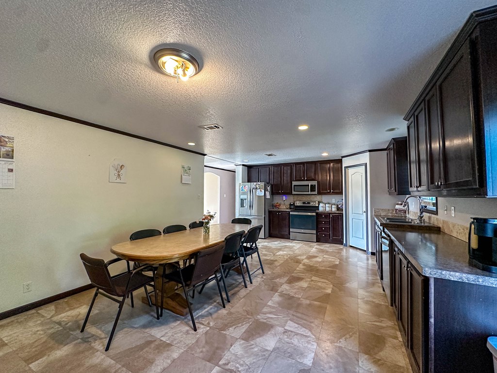 121 County Rd 209-b Property Photo 11