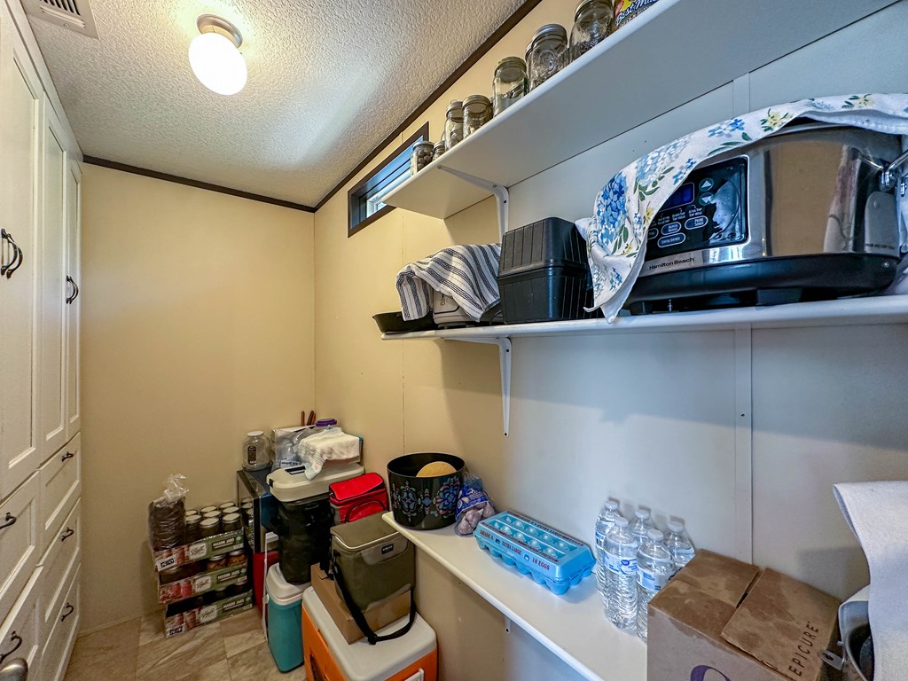 121 County Rd 209-b Property Photo 12