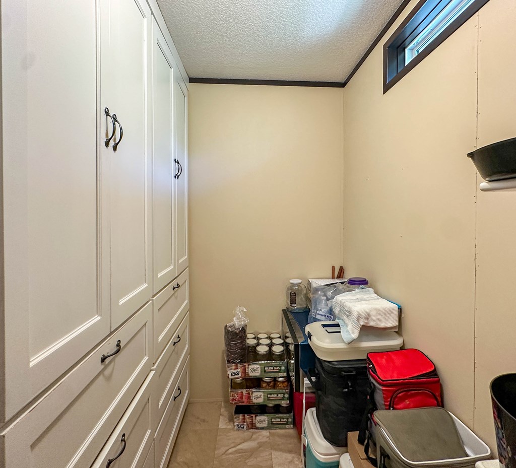 121 County Rd 209-b Property Photo 13