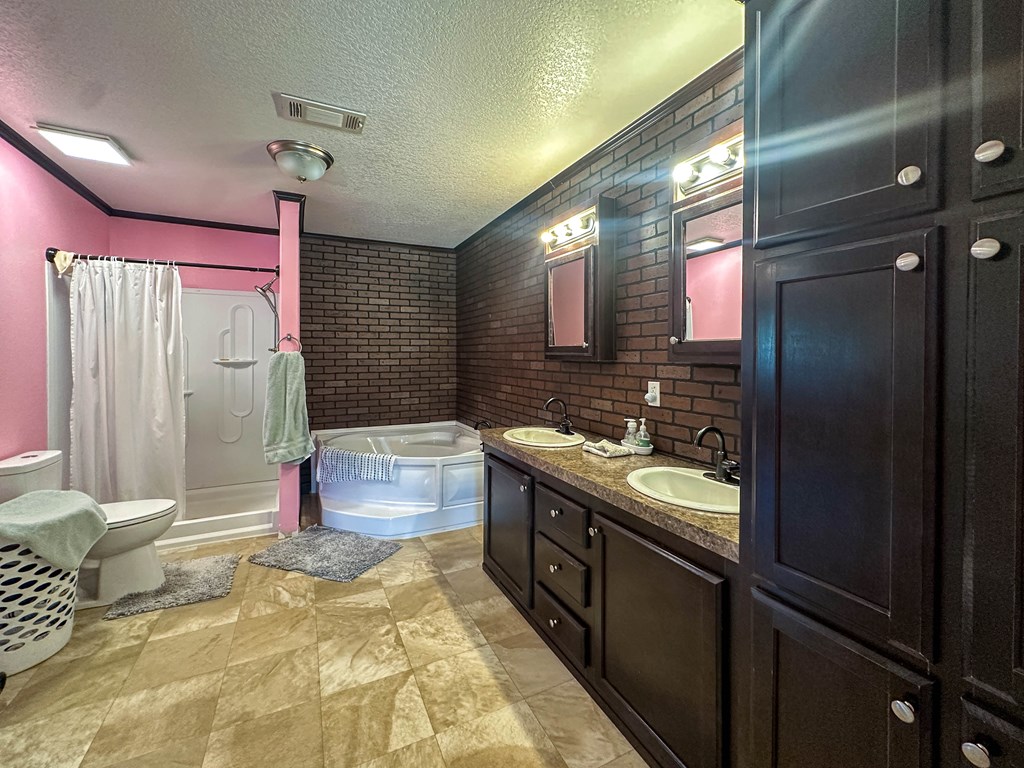 121 County Rd 209-b Property Photo 16