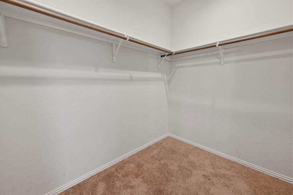 1719 Twin Falls Dr Property Photo 19