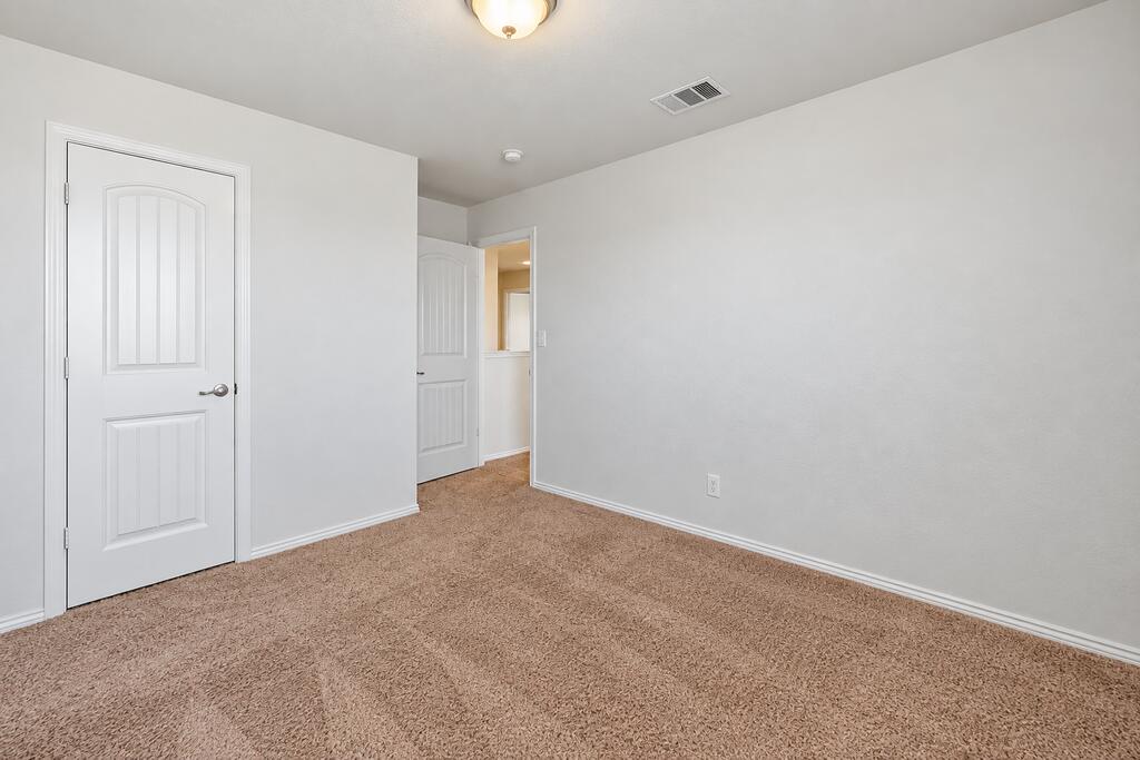1719 Twin Falls Dr Property Photo 36