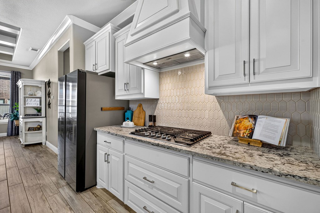 6 San Saba Drive Property Photo 15