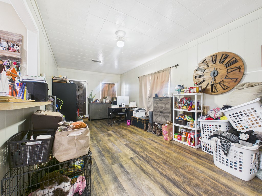 700 S Kenneth Ave. Property Photo 22