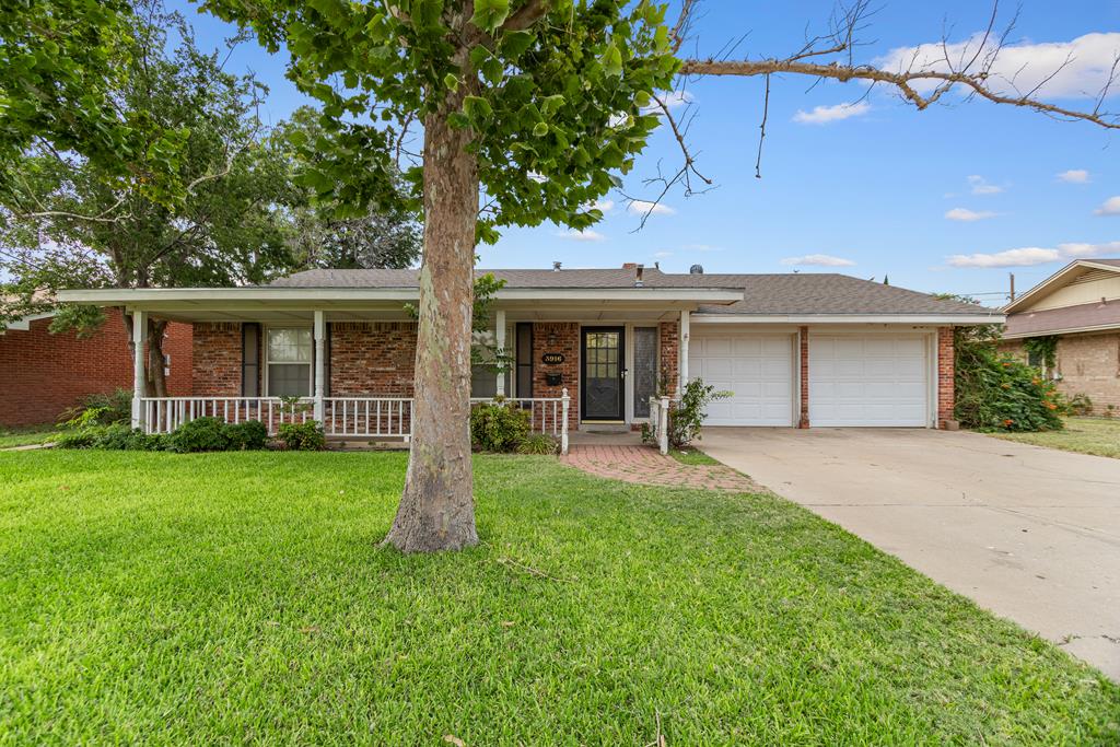 3916 Springdale Dr Property Photo 1