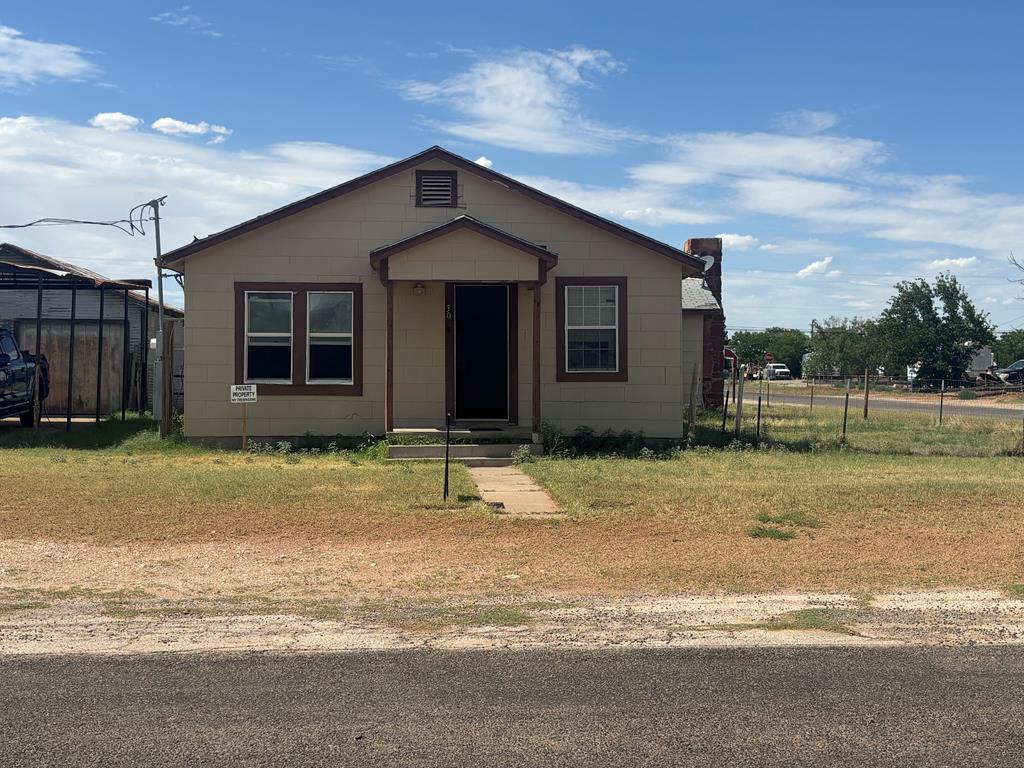301 4th Property Photo 1
