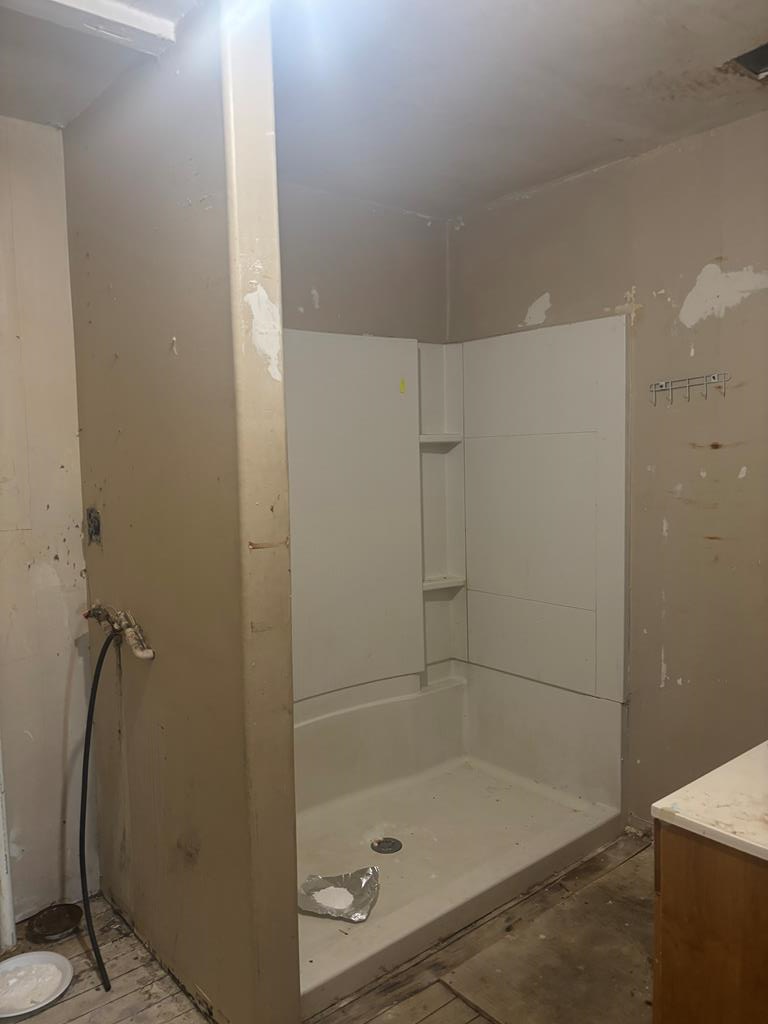 301 4th Property Photo 3