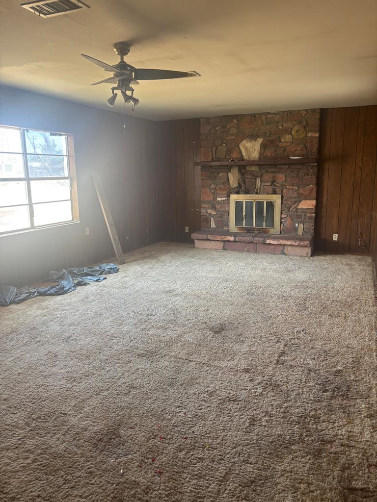 301 4th Property Photo 5