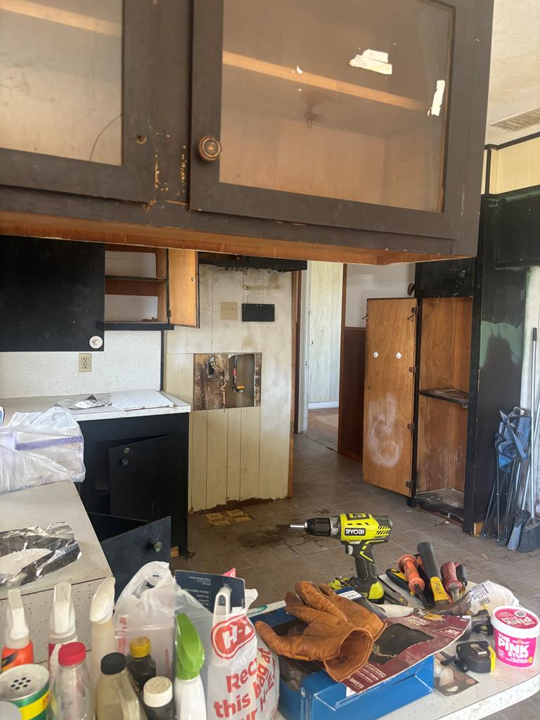 301 4th Property Photo 13