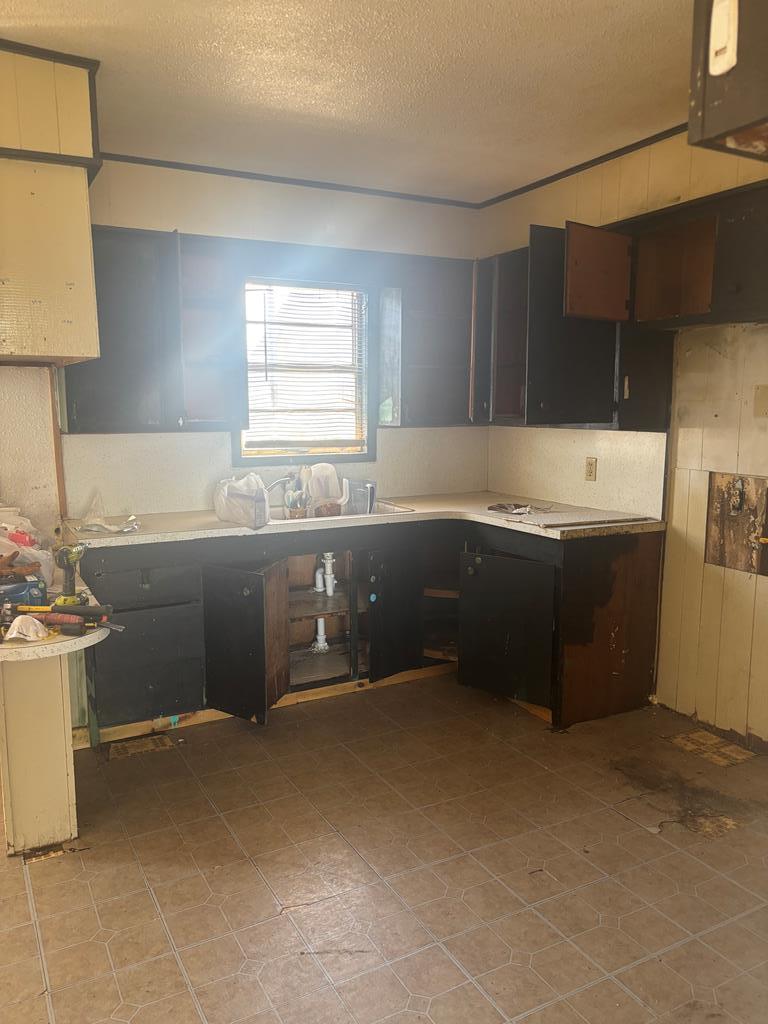 301 4th Property Photo 16