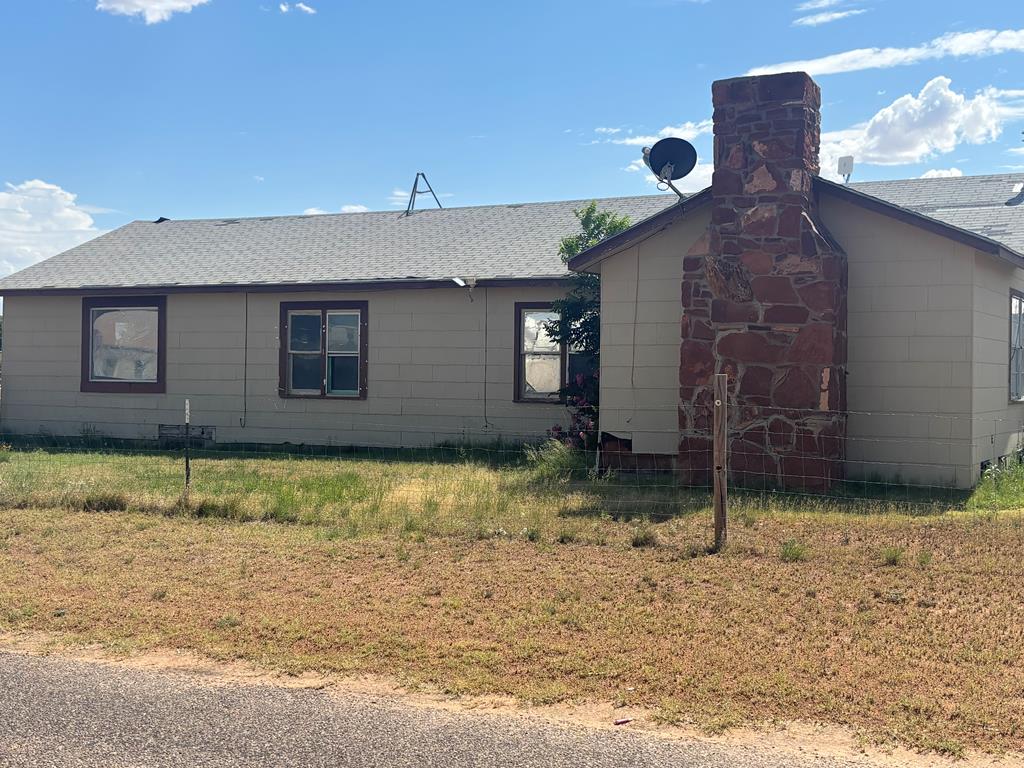 301 4th Property Photo 19