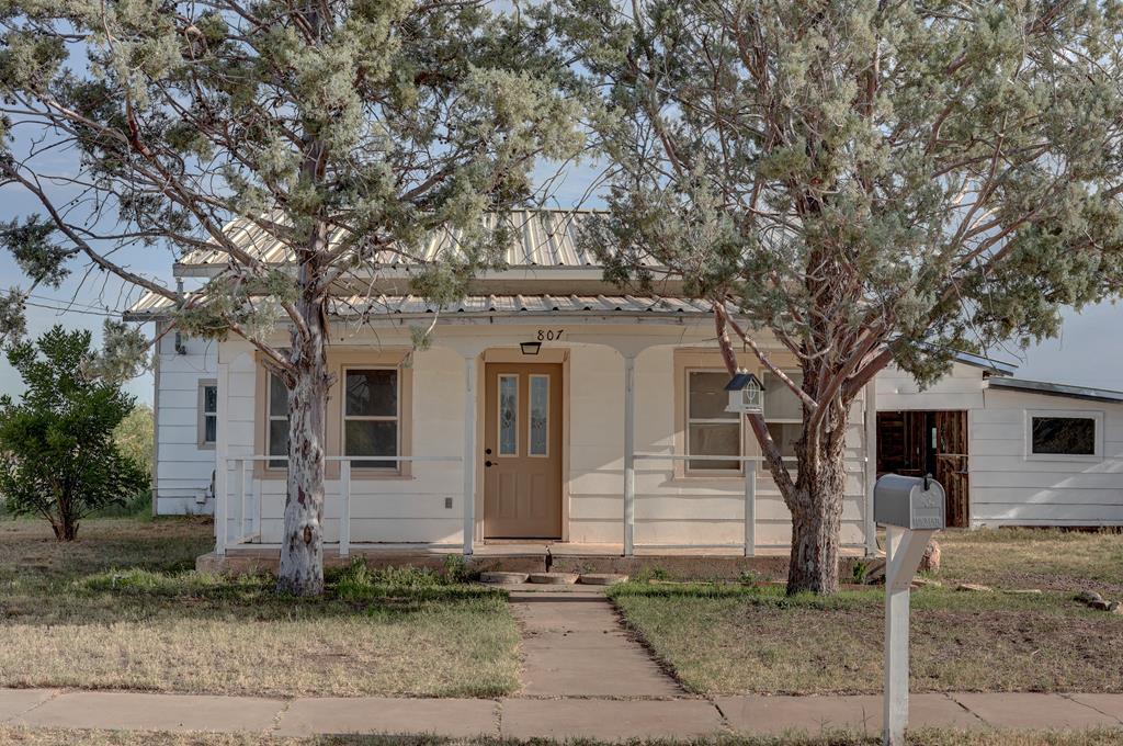 807 Ave A Property Photo 1