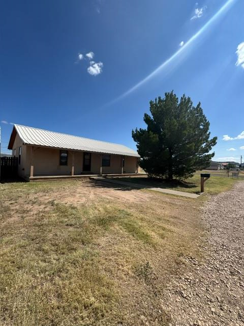 1106 W Eagle Pass Property Photo 1
