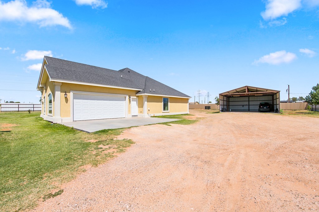 11010 W Chaparral Drive Property Photo 3