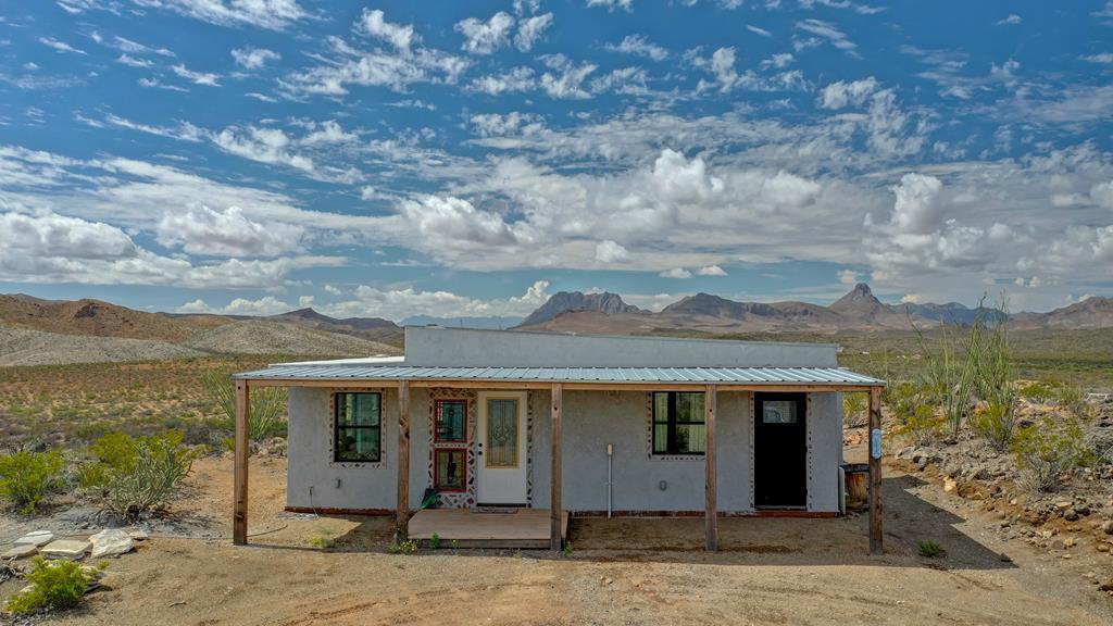 93 Rockin Ranch Rd Property Photo 1