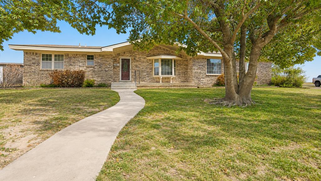 1105 Mustang Dr Property Photo 1