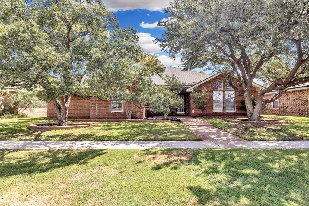 1810 Hereford Blvd Property Photo 2