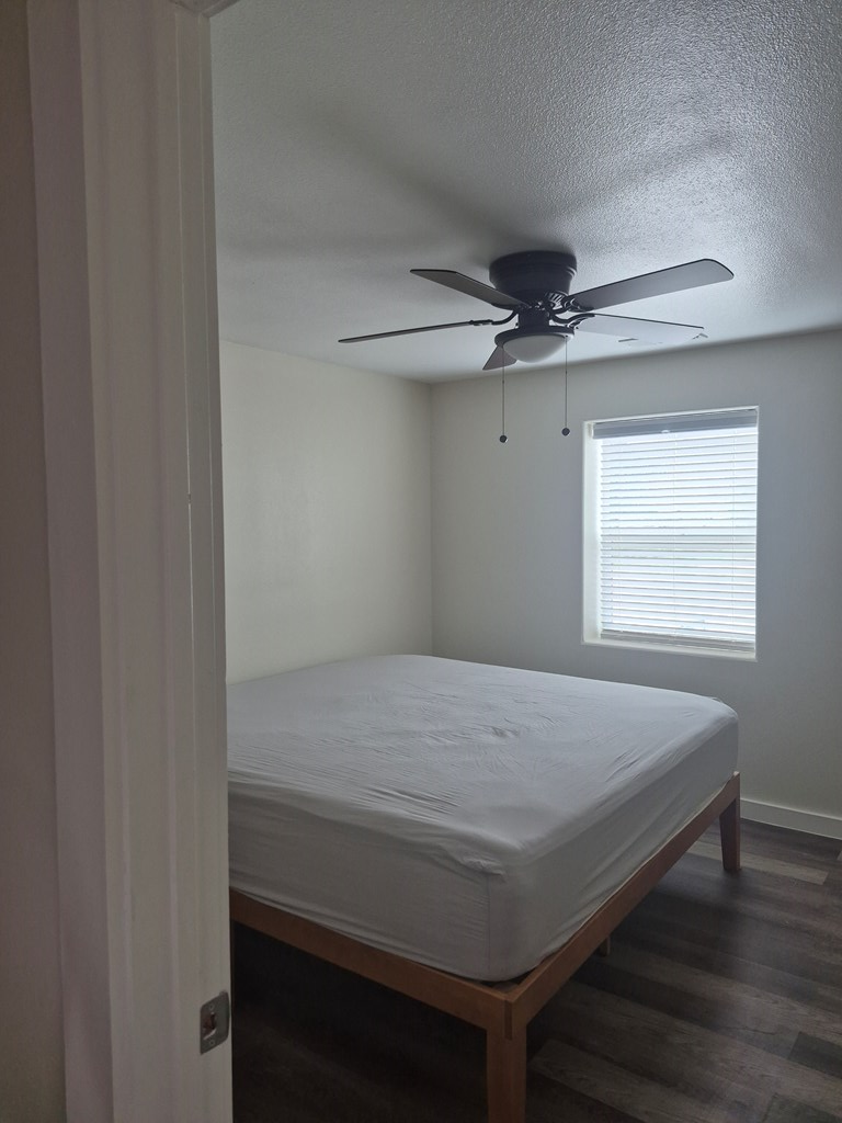 103 5th St Property Photo 11