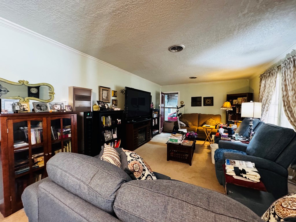 3545 N Greer Property Photo 5