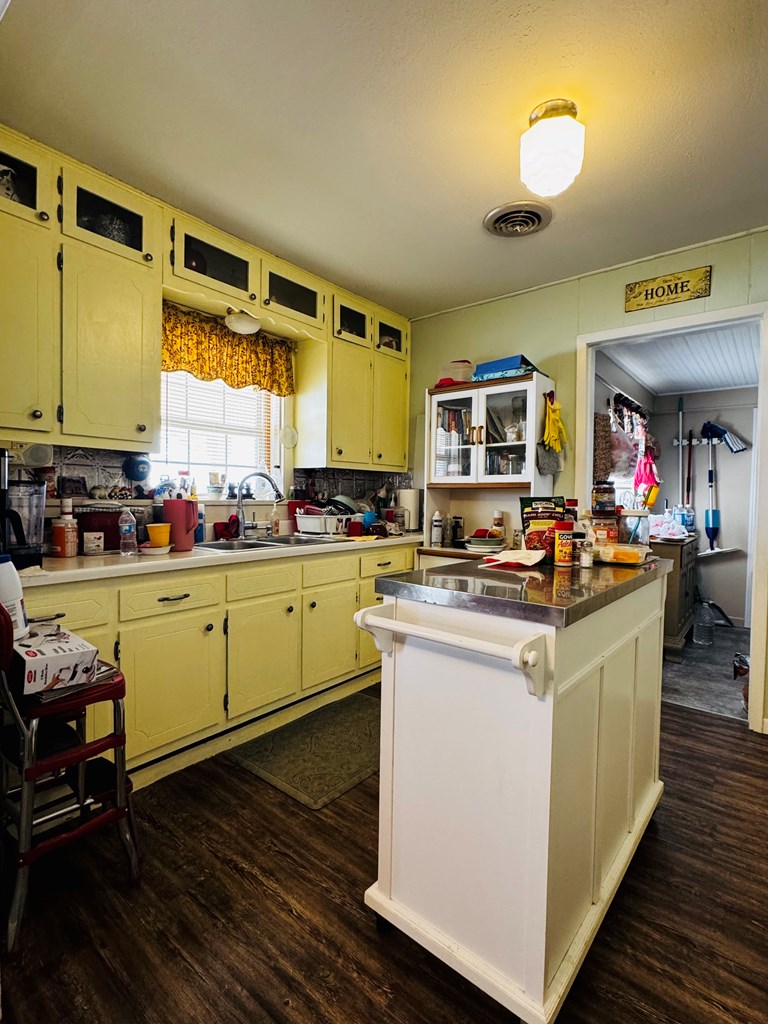 3545 N Greer Property Photo 9
