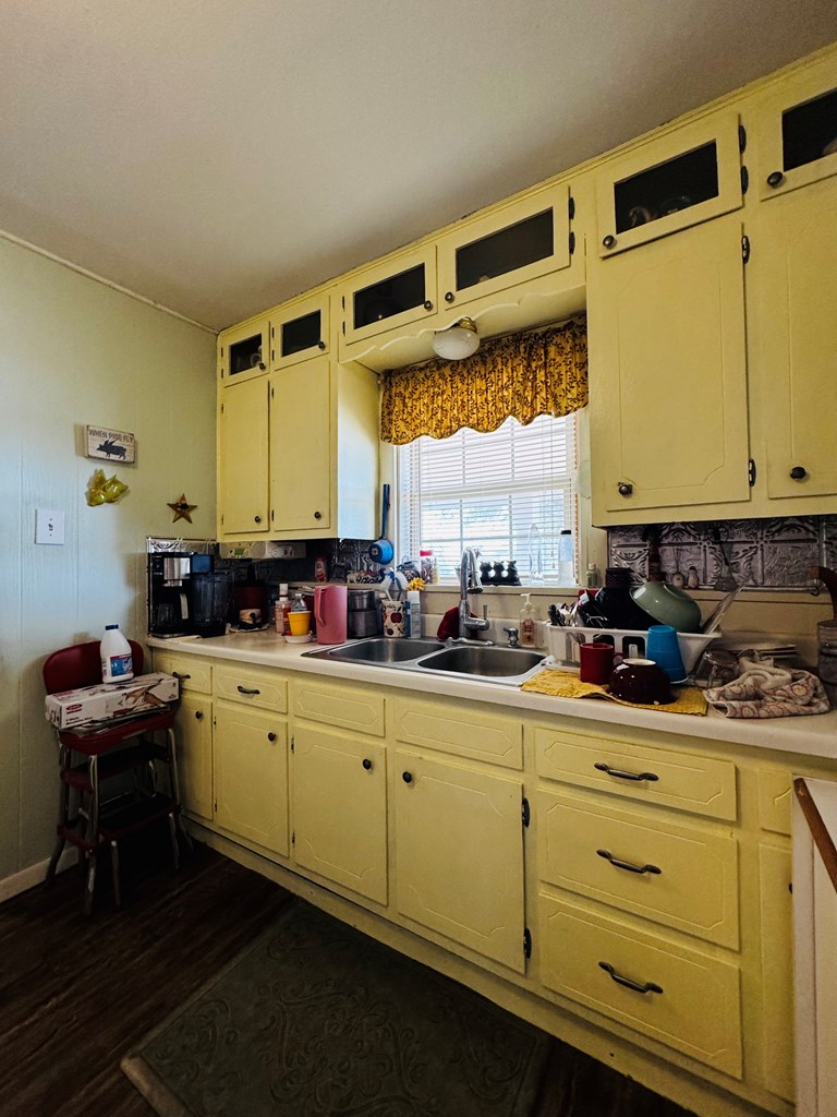 3545 N Greer Property Photo 11