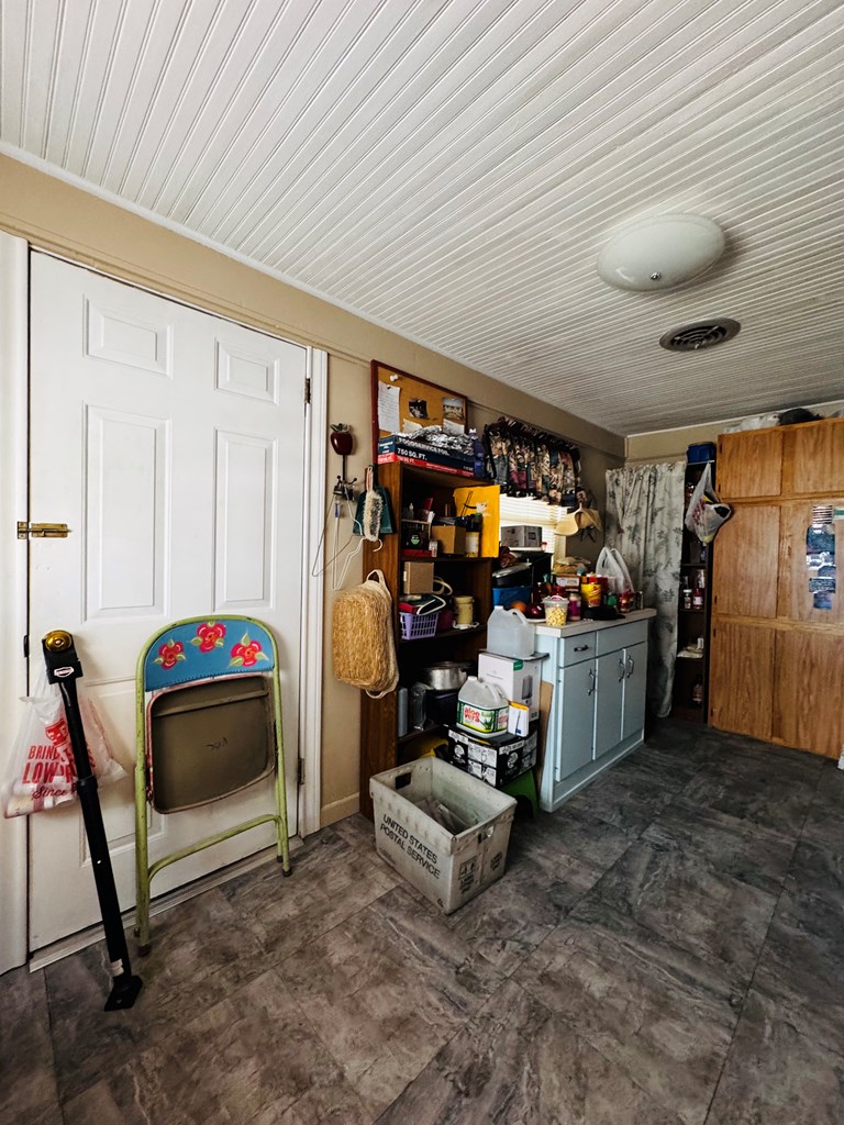 3545 N Greer Property Photo 14