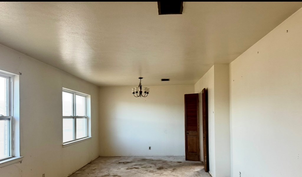 3332 Camarie Ave Property Photo 2